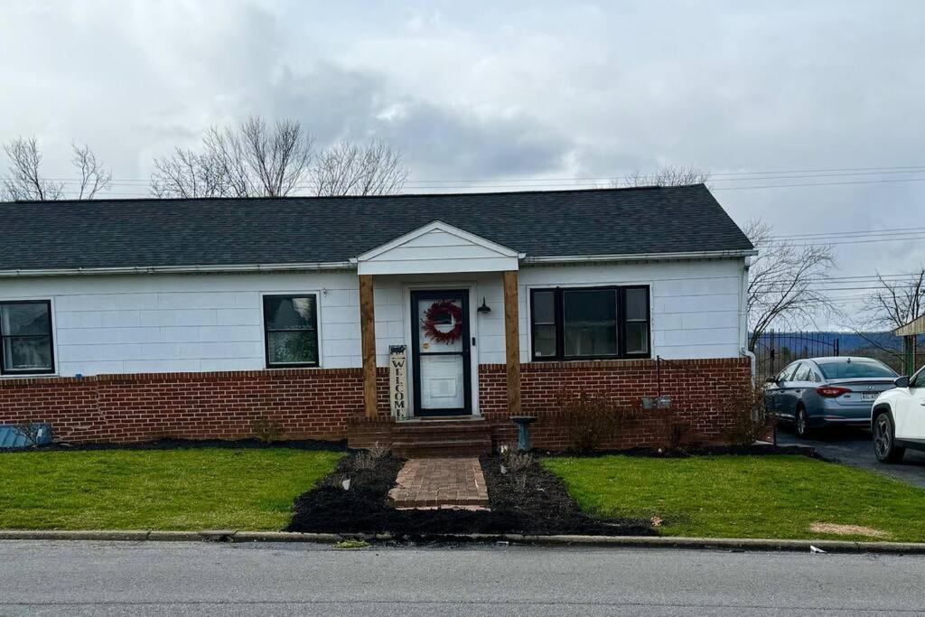 Hollida House Villa Martinsburg Exterior photo